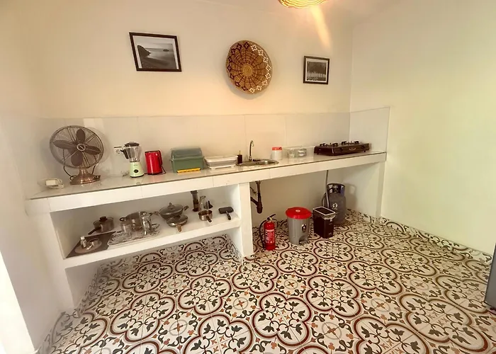 Pura Vida *